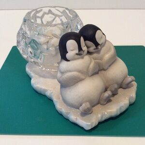 PartyLite Cuddling Penguins Candle Holder